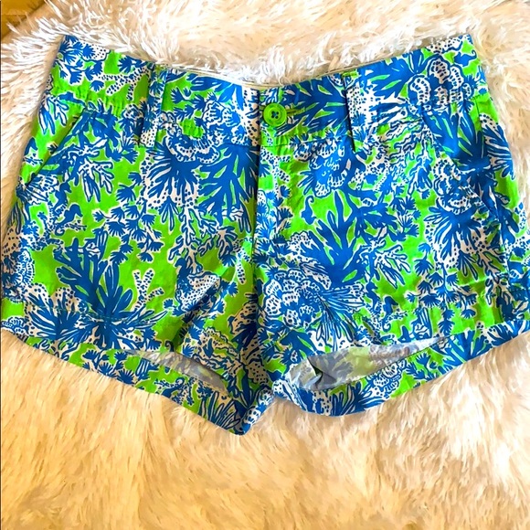 Lilly Pulitzer Pants - Lilly Pulitzer Walsh Shorts size 00